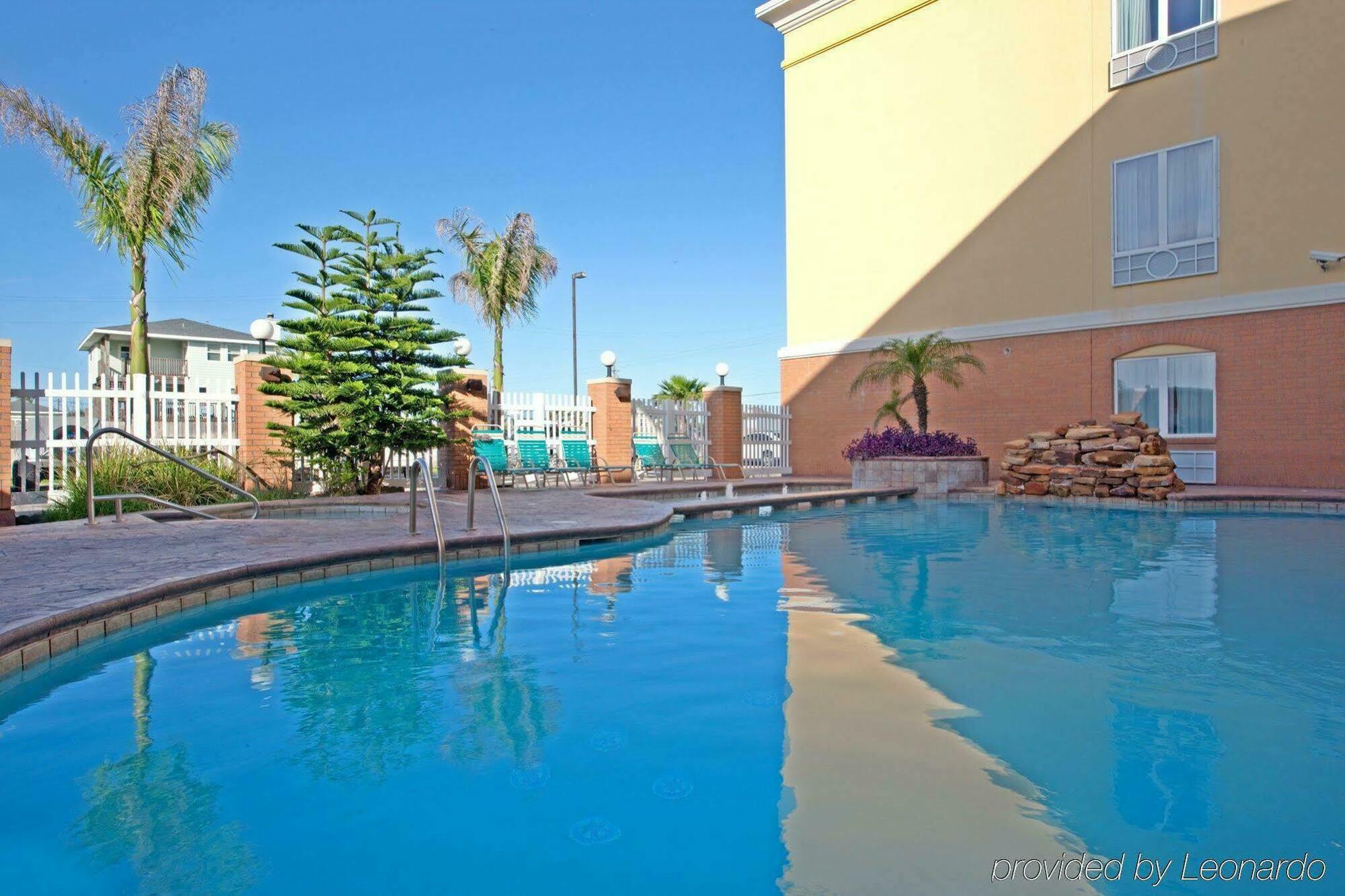 Holiday Inn Express Hotel And Suites Port Aransas/Beach Area By Ihg Exterior photo